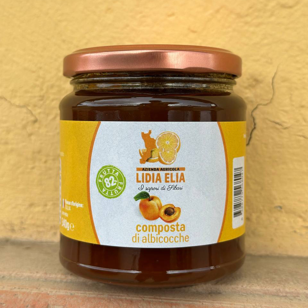 Apricot compote